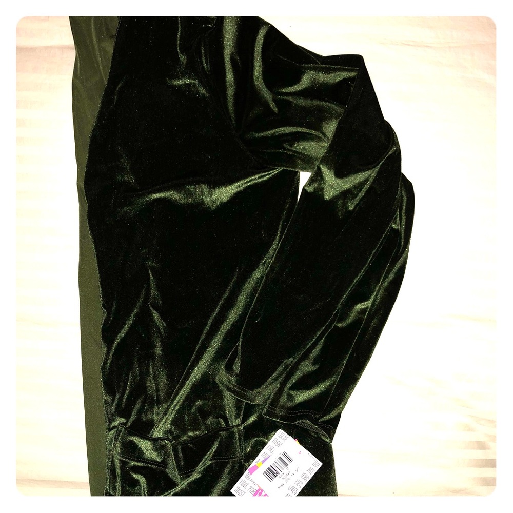 LuLaRoe Velvet Sarah